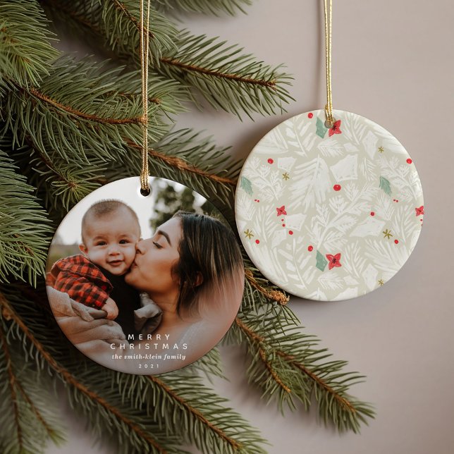Adorno De Cerámica Foto botánica de Ivory Festive (Ivory festive botanical watercolor ornament featuring personalized names and photo.)