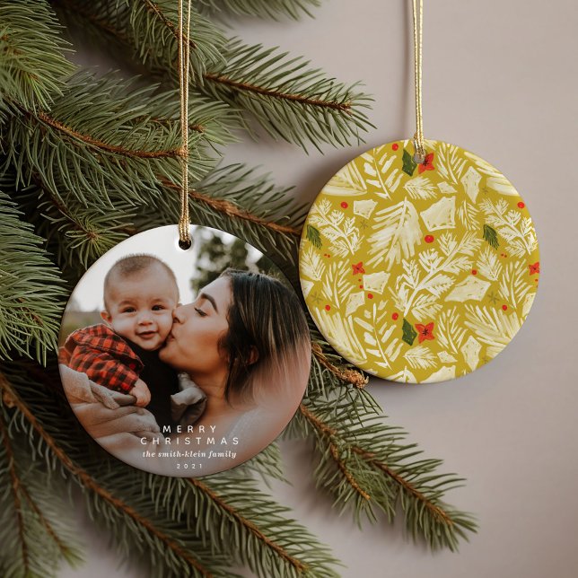 Adorno De Cerámica Foto botánica del festival amarillo (Yellow festive botanical watercolor ornament featuring personalized names and photo.)