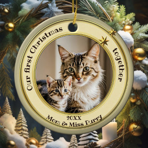 Adorno De Cerámica Foto de Green Gold First Christmas Together Cat