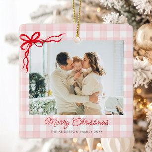 Adorno De Cerámica Foto de Navidad con gingham de acuarela rosa