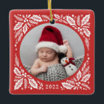 Adorno De Cerámica Foto de Red Holly 2 con Navidades de año<br><div class="desc">Foto personalizado adorno con follaje de invierno dibujado a mano.</div>