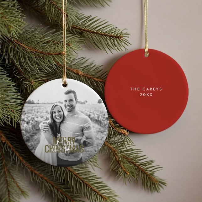 Adorno De Cerámica Foto del Personalizado de navidad Red Modern Merry (Red Modern Merry Christmas Custom Photo Ceramic Ornament)