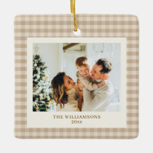 Adorno De Cerámica Foto Familiar Personalizada de Gingham Beige Neutr