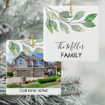 Adorno De Cerámica Foto personalizada Nueva casa<br><div class="desc">Este nuevo y personalizado ornamento doméstico está decorado con vegetación acuática y tipografía de escritura elegante. Personalizable fácil con tu foto y nombre. Hace un gran regalo de bienvenida. Acuarela original © Michele Davies.</div>