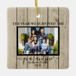 Adorno De Cerámica Foto Que Sobrevivimos A La Madera De Faux Cuarente