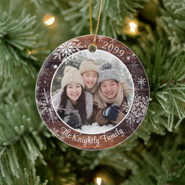 Adorno De Cerámica Foto Rustic Wood Snowflake Personalizada (Árbol)