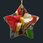 Adorno De Cerámica Fotografía floral de flor roja natural<br><div class="desc">Fotografía floral de flor roja natural</div>