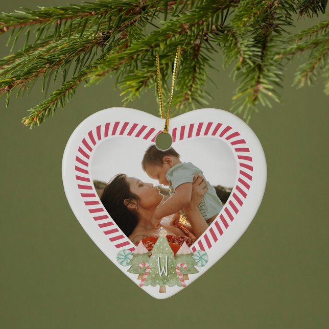 Adorno De Cerámica Fotograma fotográfico de caracol de canto divertid (Fun Candy Cane Heart Photo Frame Monogram Keepsake Ceramic Ornament)