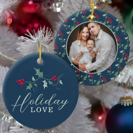 Adorno De Cerámica Fotos de las bayas rojas en verde sobre Navidades