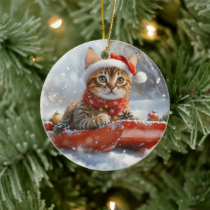Adorno De Cerámica Gato Bengal en Trineo Deja que Nieve Navidad