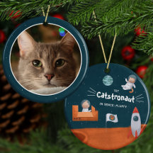 Gato lindo en gatos espaciales en Navidades de fot