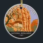 Adorno De Cerámica Gila Cliff Dwellings National Monument Circle<br><div class="desc">Diseño de obras de arte vectorial de Gila Cliff Dwellings. El parque fue creado para proteger las viviendas del acantilado de Mogollon en el área silvestre de Gila,  en las cabeceras del río Gila,  en el suroeste de Nuevo México.</div>