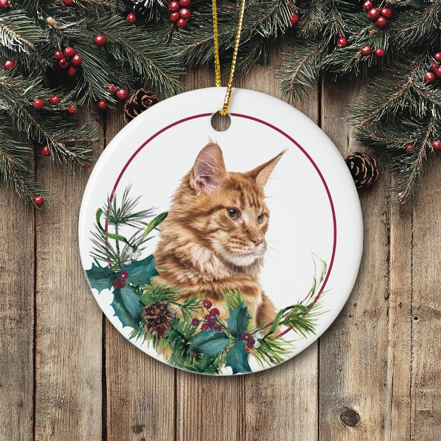 Adorno De Cerámica Ginger Maine Coon Cat Evergreen Berry Wreath (Subido por el creador)