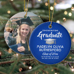 Adorno De Cerámica Graduación fotográfica felicitaciones al azul real<br><div class="desc">Conmemorar el logro de la graduación con una foto personalizado de adorno navideño de Navidad azul y blanco redondo. La imagen y todo el texto son simples para el personalizar. Incluya cualquier cita inspiradora favorita, proverbio motivacional, nombre y título escolar, felicitaciones, gracias mamá y papá, u otro mensaje de su...</div>