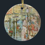 Adorno De Cerámica Gran Canal de Venecia, por Maurice Prendergast<br><div class="desc">El Gran Canal de Venecia (1898/1899) de Maurice Prendergast es una pintura marítima de color de agua de estilo post impresionista de época. Casas y casas de arquitectura tradicional italiana a lo largo del canal veneciano. Un paisaje marino con los famosos canales y un paisaje urbano en Venecia, Italia. Mucha...</div>