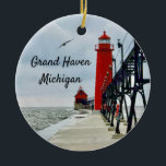 Adorno De Cerámica Grand Haven Michigan Lighthouse<br><div class="desc">This ornament features the lighthouse at the Grand Haven,  Michigan pier.</div>