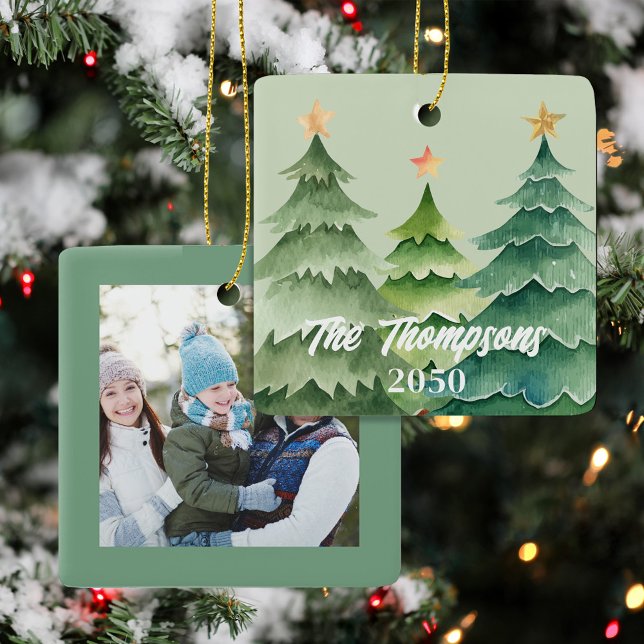 Adorno De Cerámica Green Christmas Tree Photo Holiday Custom (Christmas tree holiday custom photo ornaments. )