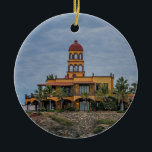 Adorno De Cerámica Hacienda Cerritos | Cerámica de México<br><div class="desc">En este adorno destaca el estilo colonial mexicano Hacienda Cerritos hotel boutique en la playa de Cerritos,  México (Baja California Sur).</div>