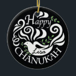 Adorno De Cerámica Hanukkah Chanukah Blackboard Dove Circle Ornament<br><div class="desc">Hanukkah "Chanukah Blackboard Dove" Ornamento Círculo. (2 lados) Personalice borrando texto en la parte delantera y trasera del adorno. A continuación, usando el color, tamaño y estilo de su fuente favorita, escriba sus propias palabras. Gracias por detenerse y ir de compras. ¡Muy apreciado! ¡Feliz Chanukah/Hanukkah! Haz que tu árbol de...</div>