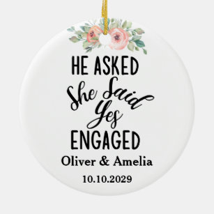 Adorno De Cerámica He Asked She Said Yes Our First Engaged Christmas