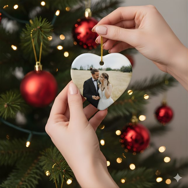 Adorno De Cerámica Heart First Christmas Ornament | Newlywed Photo  (Subido por el creador)