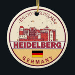 Adorno De Cerámica Heidelberg Alemania City Skyline Emblem<br><div class="desc">Diseño de arte minimalista y colorido de Heidelberg con monumentos y monumentos de la ciudad de Alemania.</div>