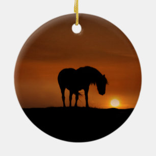 Adorno De Cerámica Hermoso caballo salvaje al amanecer