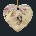 Adorno De Cerámica Hermoso gatito romántico<br><div class="desc">Gato gatito de pelo largo,  no estoy seguro si ragdoll o himalayan ni refugio,  veterinaria o yo realmente lo sé,  con colores vintage y un aspecto romántico adoran el corazón a los amantes del gato</div>