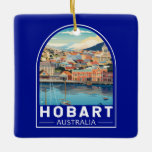 Adorno De Cerámica Hobart Australia Viajes arte Vintage<br><div class="desc">Diseño de viaje vectorial Hobart retro. Hobart,  capital del estado insular australiano de Tasmania,  se encuentra en el río Derwent. En su moderno Salamanca Place,  los antiguos almacenes de arenisca albergan galerías y cafeterías.</div>