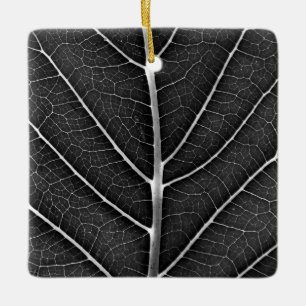 Adorno De Cerámica Hoja brillante en blanco y negro en primer plano