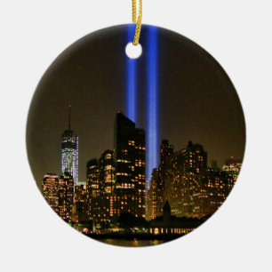 Adorno De Cerámica Horizonte de NYC: Tributo WTC 9/11 en Luz 2013 #1