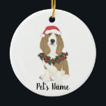 Adorno De Cerámica Hound personalizado de Basset<br><div class="desc">Haz la lista de este año con un adorno personalizado de tu dulce elfo de la canasta!</div>
