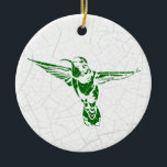 Adorno De Cerámica Hummingbird Navidades florales únicas<br><div class="desc">Ornamentos únicos de Navidad de colibrí que se pueden personalizar con tu propio texto y colores. Cambie las ilustraciones de pájaro svg, grietas, fondo y flor rosa a CUALQUIER color que desee. Todos los elementos de arte ilustrados por Raphaela Wilson se pueden reposicionar (o borrar si se desea simplificar o...</div>