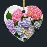 Adorno De Cerámica Hydrangea Bouquet<br><div class="desc">Romántico clásico encanto de la moda antigua Hydrangeas. Un bonito ramo de verdes morados azules e hortensias rosas. Fotografía de H Cooper</div>