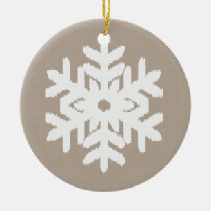 Adorno De Cerámica Ikat Snowflake - Taupe tan y blanco