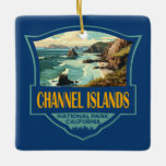 Adorno De Cerámica Ilustracion del Parque Nacional de las Islas del C<br><div class="desc">Diseño de arte vectorial de las islas del Canal. El parque comprende 5 islas ecológicamente ricas frente a la costa del sur de California.</div>