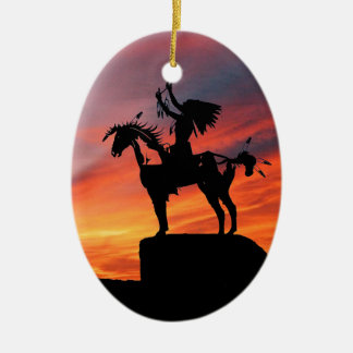 Adorno De Cerámica Indio y caballo del nativo americano