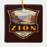 Adorno De Cerámica Insignia Retro del Ilustracion del Parque Nacional<br><div class="desc">Diseño de arte vectorial Zion. El parque es una reserva natural del suroeste de Utah que se distingue por los acantilados rojos pronunciados del cañón de Zion.</div>
