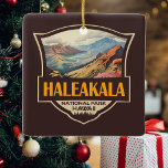 Adorno De Cerámica Insignia retro del Ilustracion del Parque Nacional<br><div class="desc">Diseño artístico vectorial de Haleakala. El parque lleva el nombre de Haleakalā,  un volcán inactivo dentro de sus límites.</div>