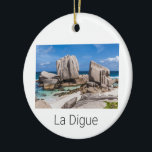 Adorno De Cerámica Islas Seychelles La Digue Anse Marron Beach Vintag<br><div class="desc">La playa de las Seychelles La Digue Anse Marron está diseñada para las vacaciones. Las Seychelles en el paisaje de las islas del Océano Índico con el panorama de la playa de recuerdo para viajar La Digue y Praslin. Pintura de playa de las Seychelles para turistas y mochileros de Mahe....</div>