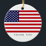 Adorno De Cerámica La bandera americana patriótica el | del texto de<br><div class="desc">Ornamentos bandera-temáticos americanos patrióticos.   Celebre esos hombres y mujeres de los militares de los E.E.U.U.</div>