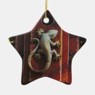 Adorno De Cerámica lagarto gris de madera desgastada