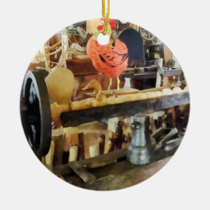 Adorno De Cerámica Lathe in Wood Shop