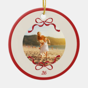 Adorno De Cerámica Lazos rojos modernos retro Tendencias Navidad foto