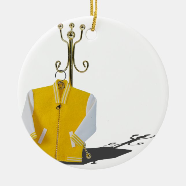 Adorno De Cerámica LettermanJacketCoatRack031415.png (Frente)