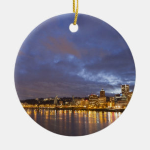 Adorno De Cerámica Luces de la ciudad reflejadas en el río Willamett
