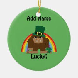 Adorno De Cerámica Lucky Bigfoot Leprechaun