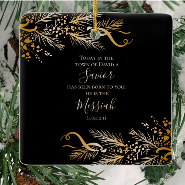Adorno De Cerámica Luke 2:11 Escritura Elegante Oro Feliz Navidad (Luke 2:11 Christian Bible Verse Christmas ornament. Customize Elegant Golden Merry Christmas gift.)