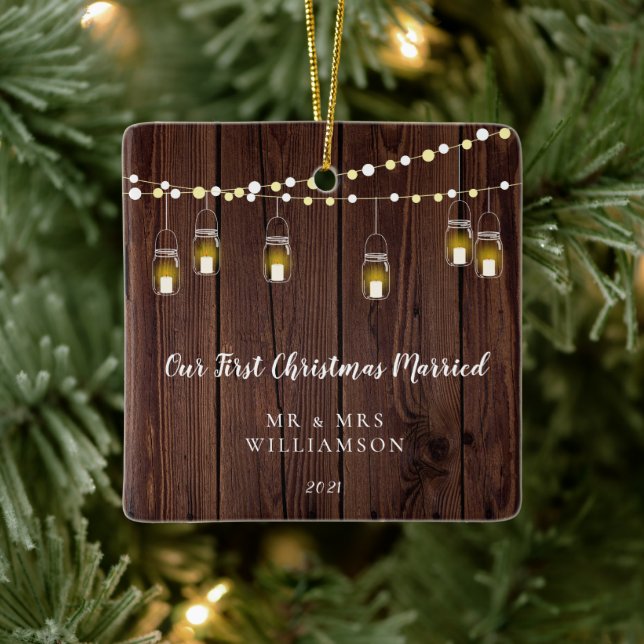 Adorno De Cerámica Madera Rusa Nuestra Primera Navidad Casada (Árbol)