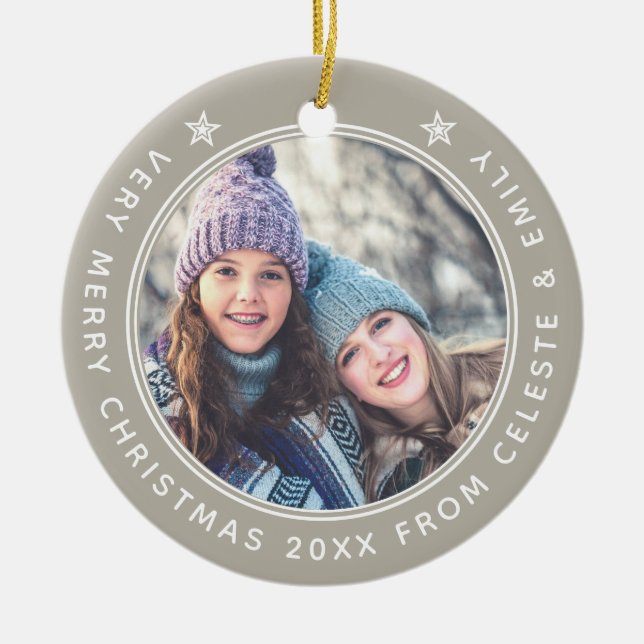Adorno De Cerámica Madre personalizable hija Taupe Feliz Navidad (Frente)